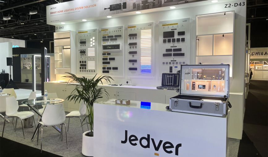 Shining "Light" field | Jedver made a stunning appearance at the Middle East (Dubai) Inter